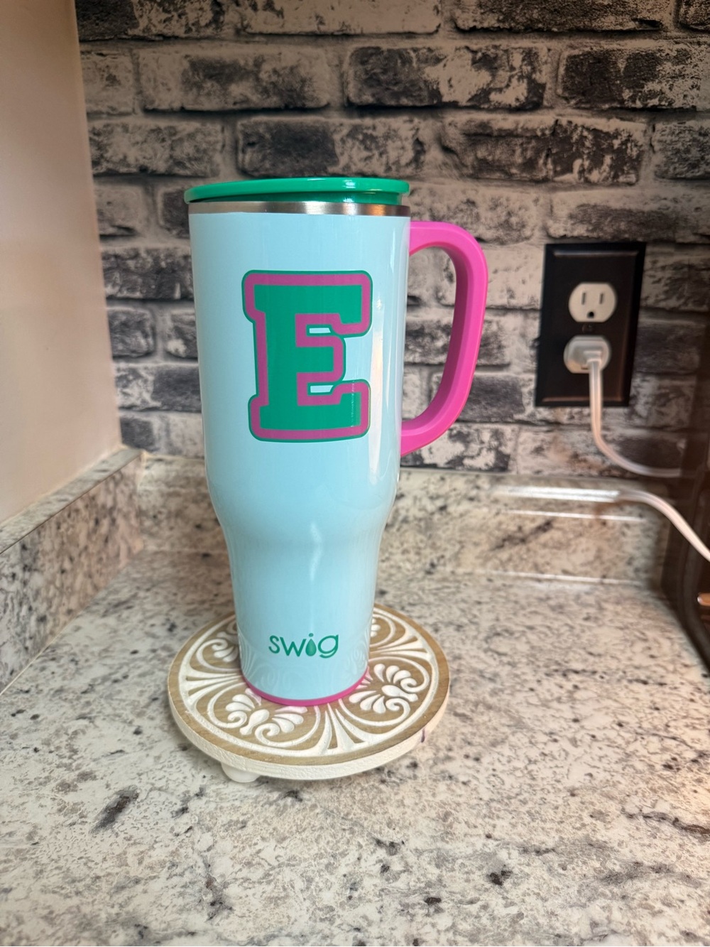 Swig tumbler
